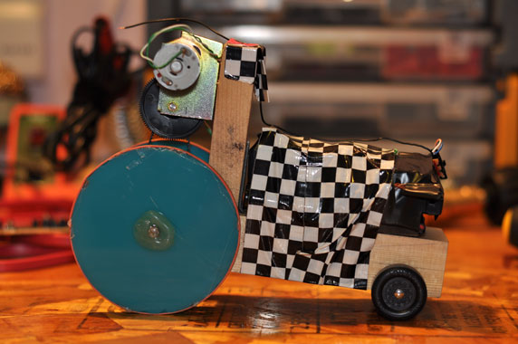 Motorized Pinewood Derby Car
