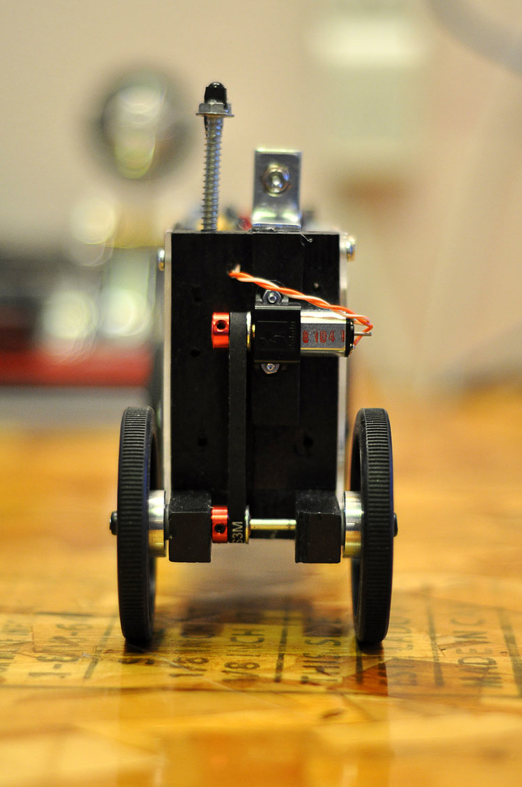 Motorized Pinewood Derby Car 2013
